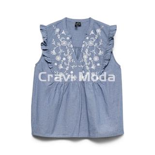 BLUSA AZUL CON BORDADO BLANCO - Imagen 1