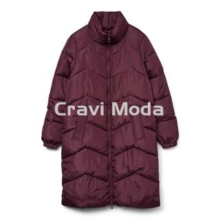 CAZADORA LARGA ACOLCHADA BURDEOS - Imagen 1