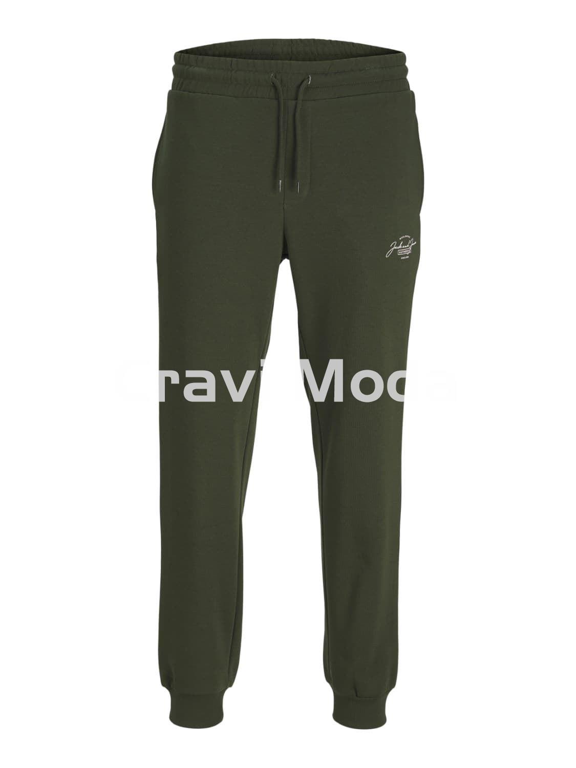 PANTALON DE CHANDAL VERDE - Imagen 1