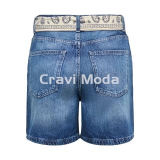 SHORT VAQUERO CON PAÑUELO EN LA CINTURA - Imagen 2